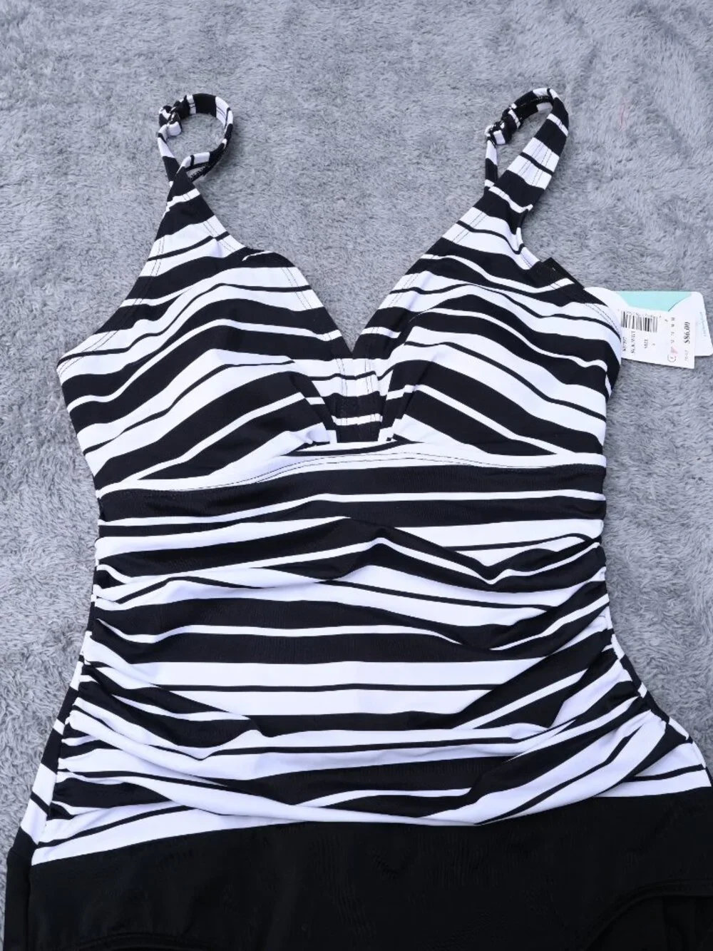 Swim Solutions Striped Tummy-Control Bust Support Swimsuit Women's Size 8 $86 - Picture 4 of 14